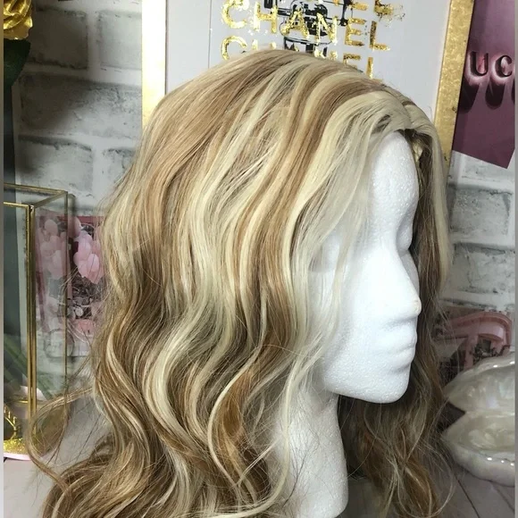 Honey & Light Blonde Mixed Gradient 14” Wavy Bob Synthetic Wig - Heat Resistant - Picture 4 of 16
